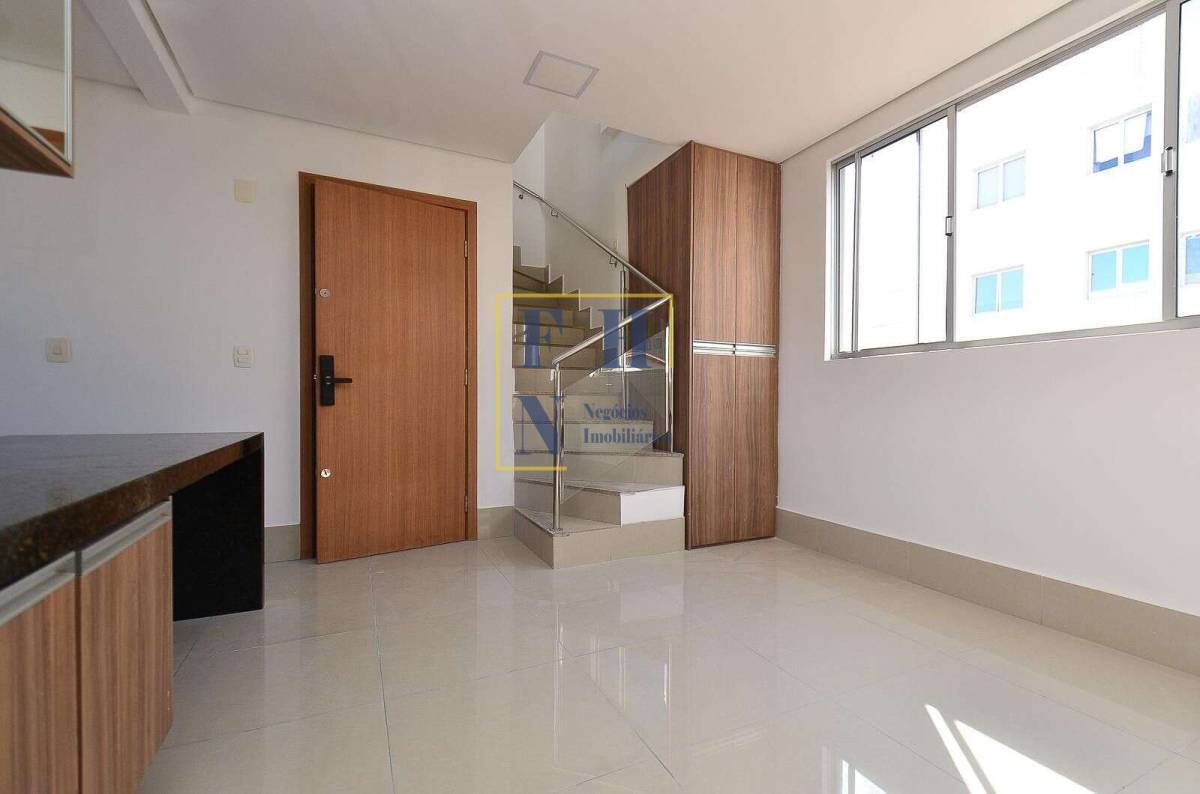 Apartamento à venda com 3 quartos, 130m² - Santo Antônio,