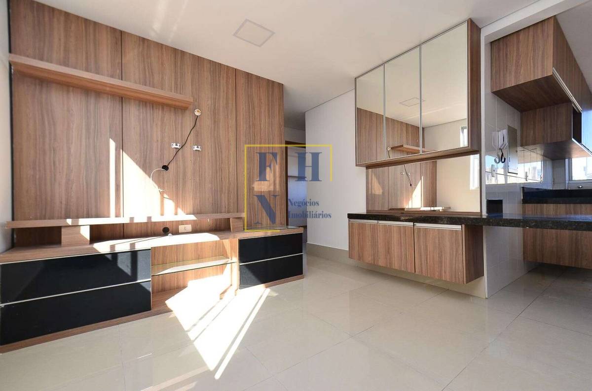 Apartamento à venda com 3 quartos, 130m² - Santo Antônio,