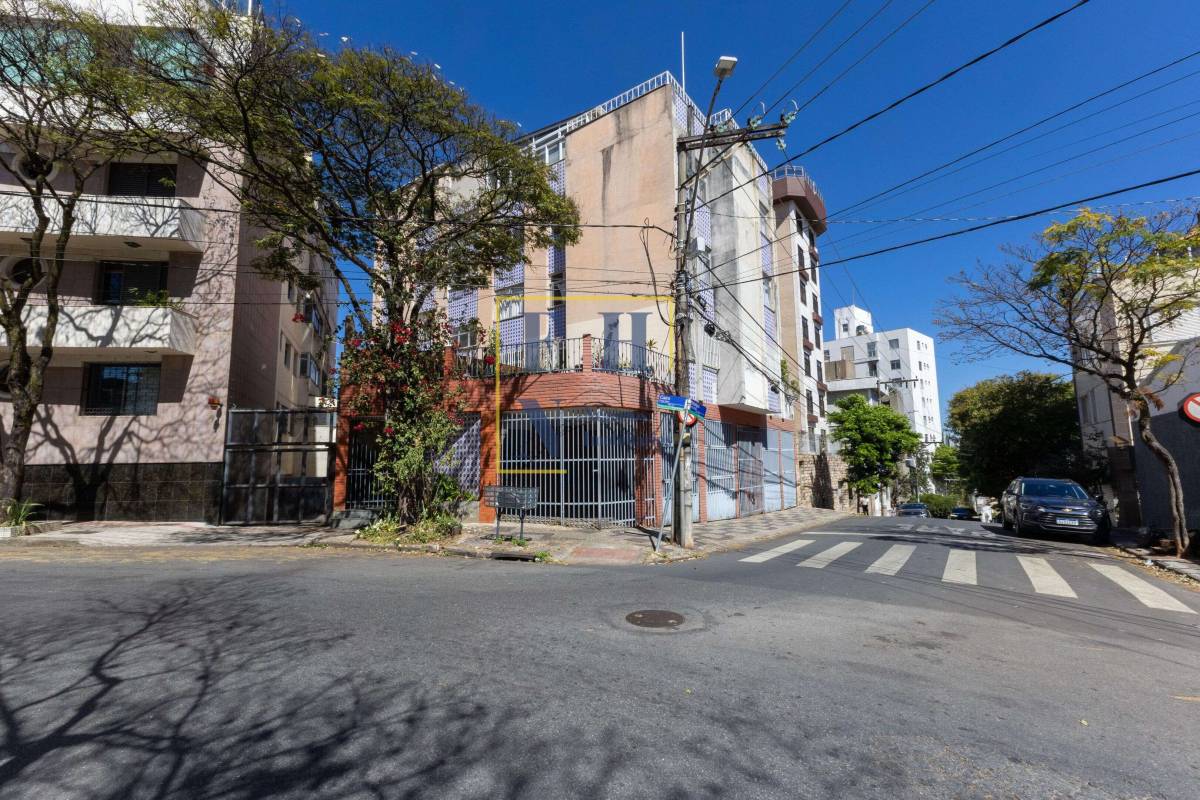 Apartamento à venda com 2 quartos, 150m² - Santo Antônio,