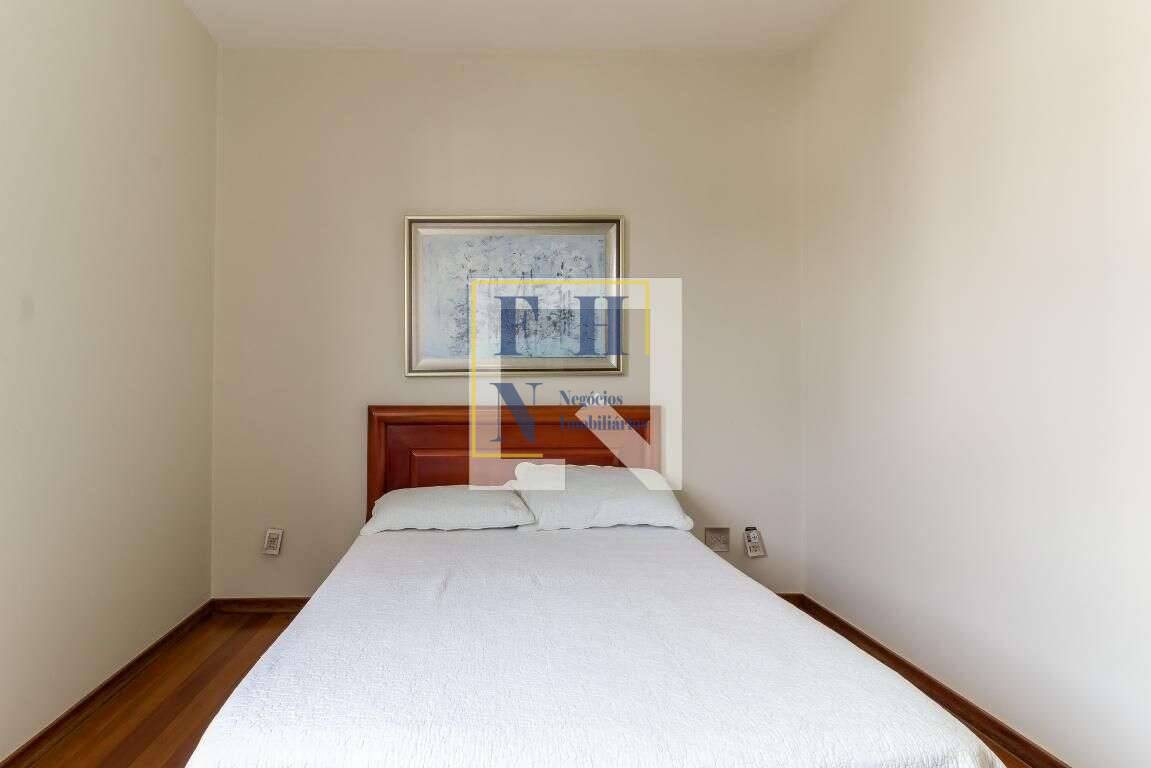 Apartamento à venda com 4 quartos, 135m² - Santo Antônio,