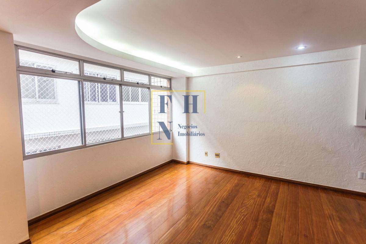 Apartamento à venda com 3 quartos, 300m² - Santo Antônio,