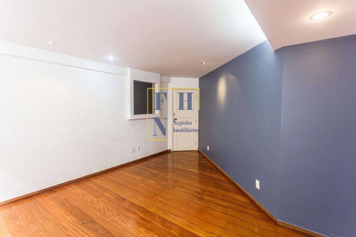 Apartamento à venda com 3 quartos, 300m² - Santo Antônio,
