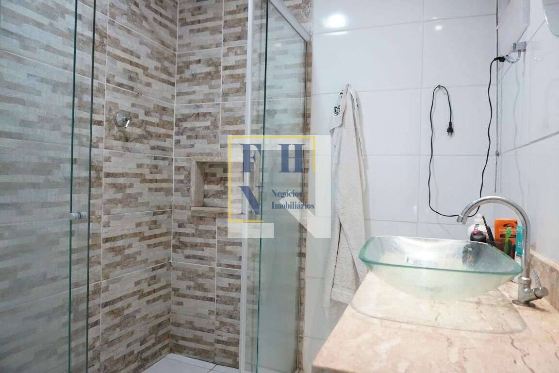 Apartamento à venda com 3 quartos, 240m² - Santo Antônio,