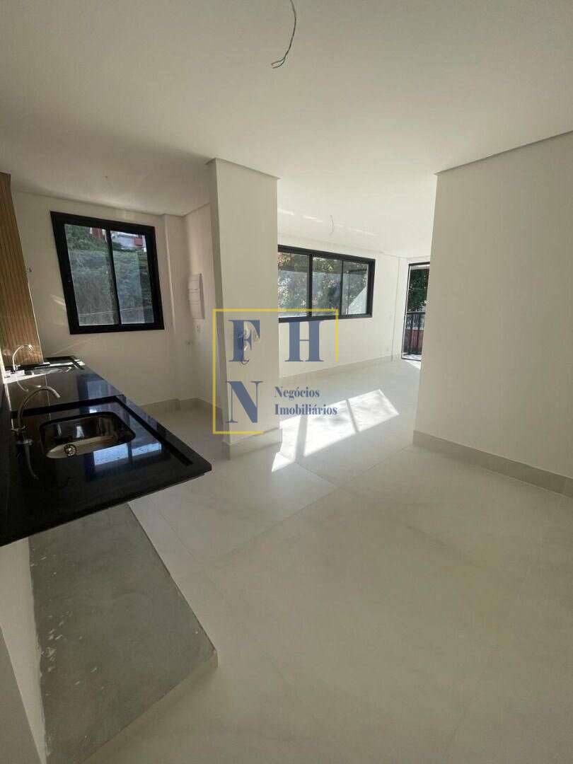 Apartamento à venda com 3 quartos, 82m² - Santo Antônio,