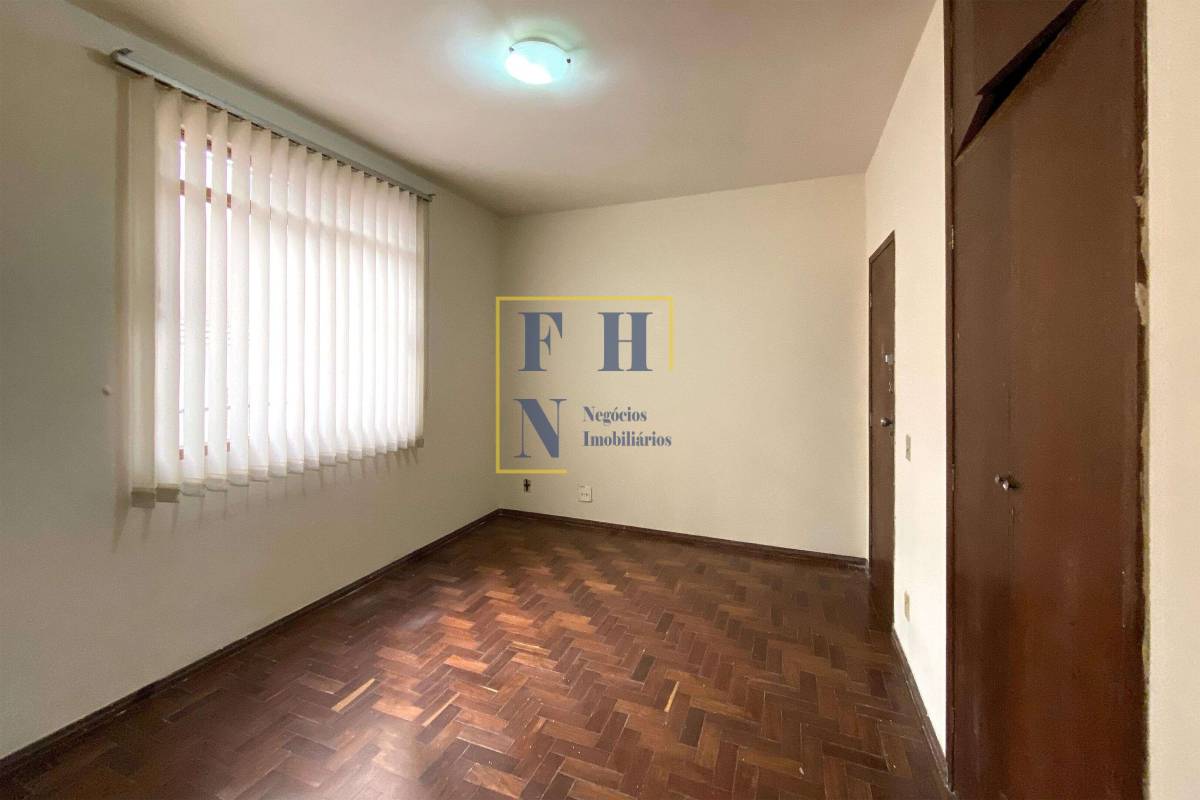 Apartamento à venda com 2 quartos, 75m² - Santo Antônio,