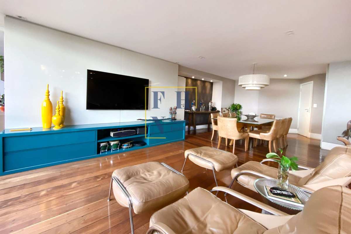Apartamento 4 Quartos à Venda na Savassi em Belo Horizonte