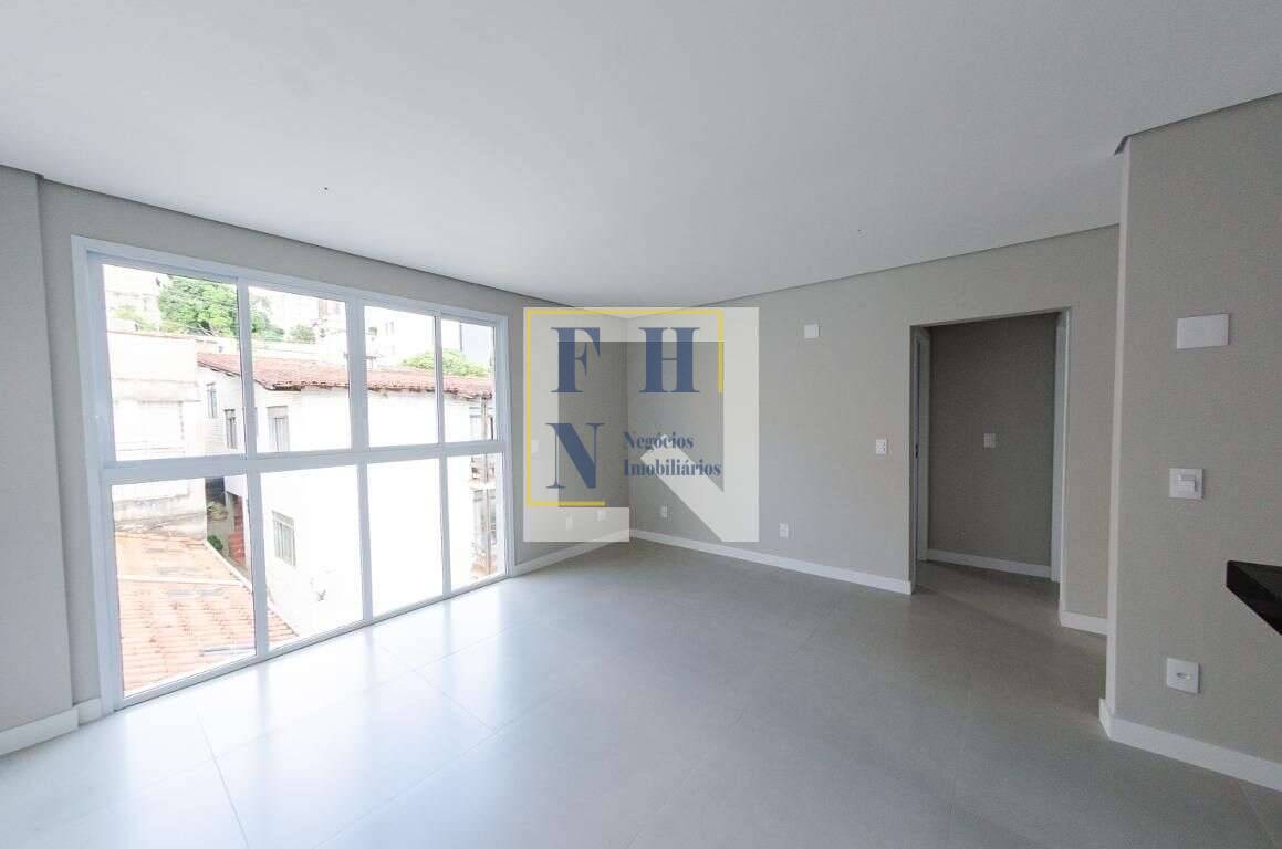 Apartamento à venda com 2 quartos, 72m² - Serra,
