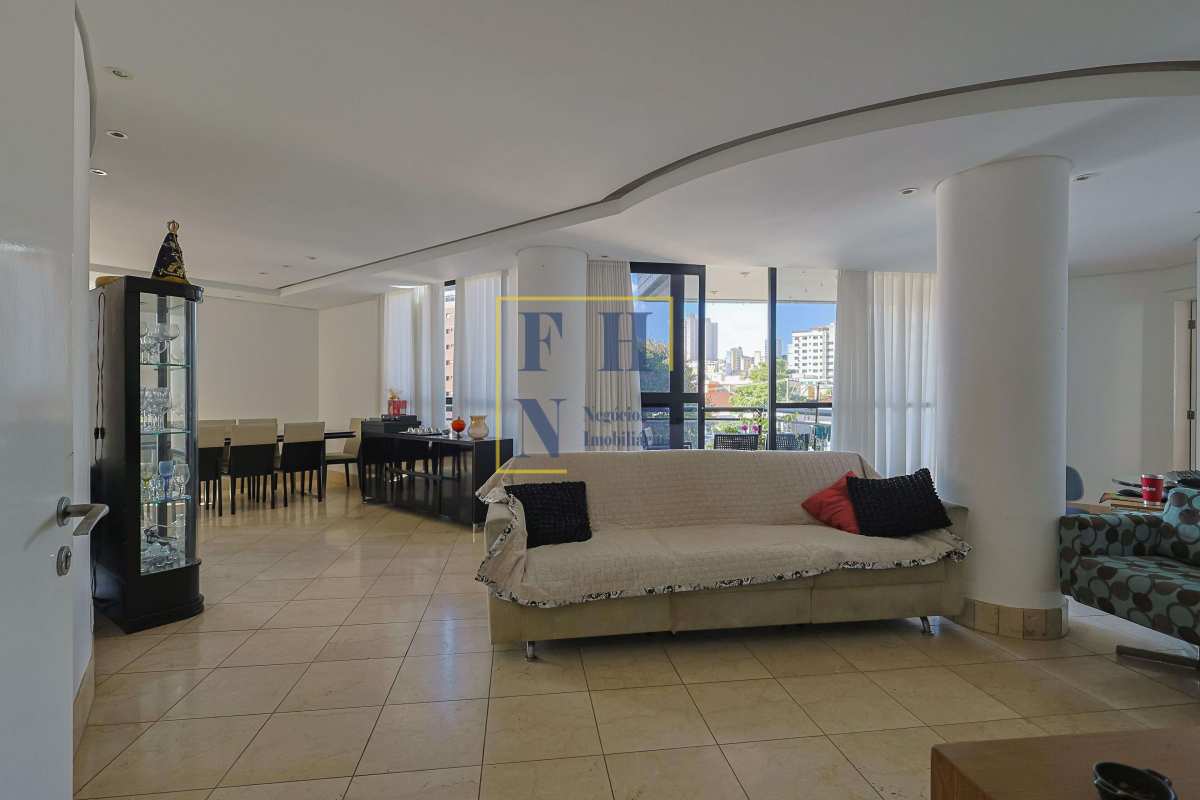Apartamento 4 Quartos à Venda na Serra em Belo Horizonte