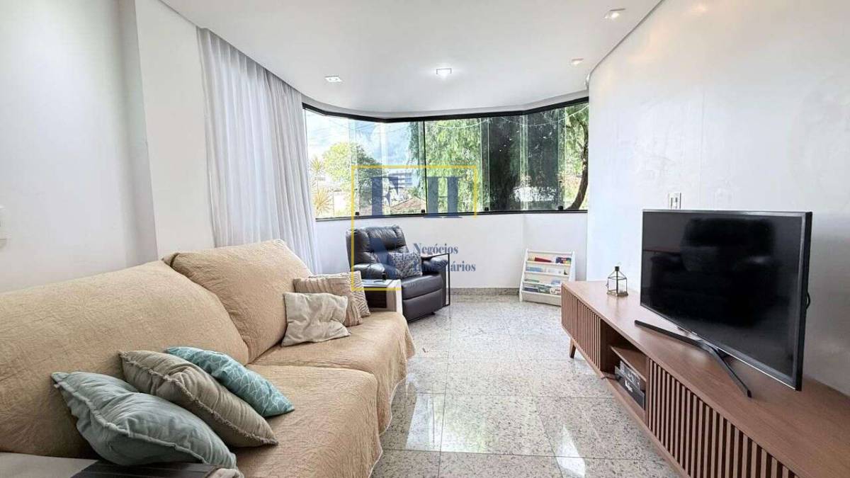 Apartamento Garden à venda com 3 quartos, 206m² - Graça,