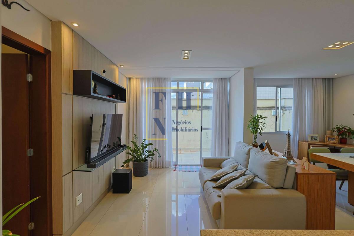 Apartamento Garden à venda com 3 quartos, 226m² - Gutierrez,