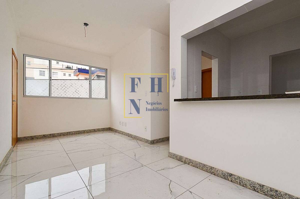 Apartamento Garden à venda com 3 quartos, 113m² - Sagrada Família,