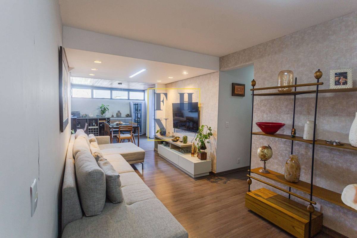 Apartamento Garden à venda com 3 quartos, 156m² - Sagrada Família,