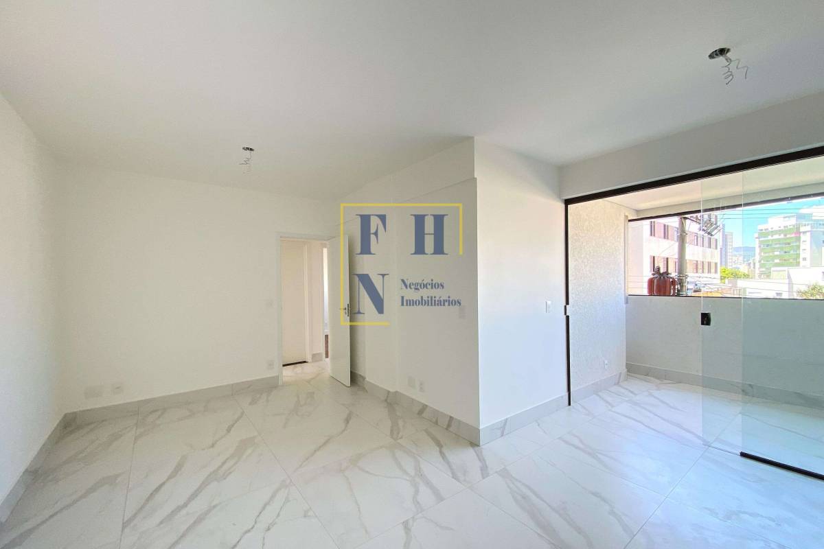 Apartamento Garden à venda com 3 quartos, 168m² - Sagrada Família,