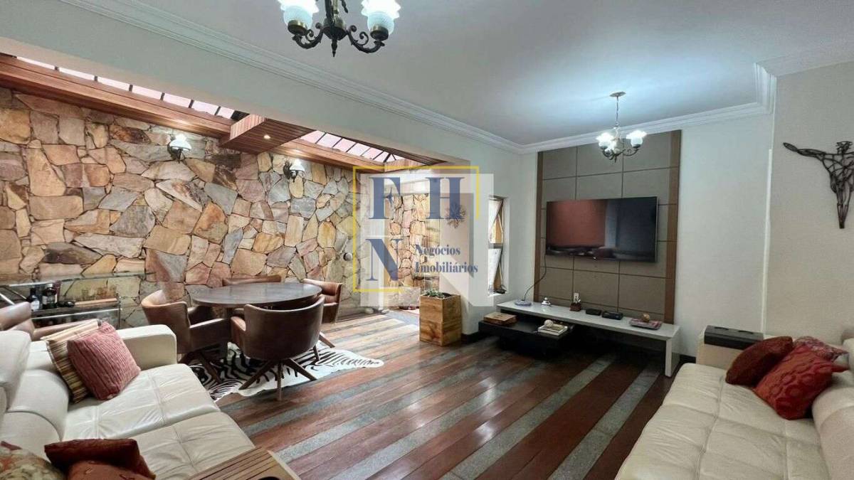 Apartamento Garden à venda com 5 quartos, 210m² - Santo Antônio,