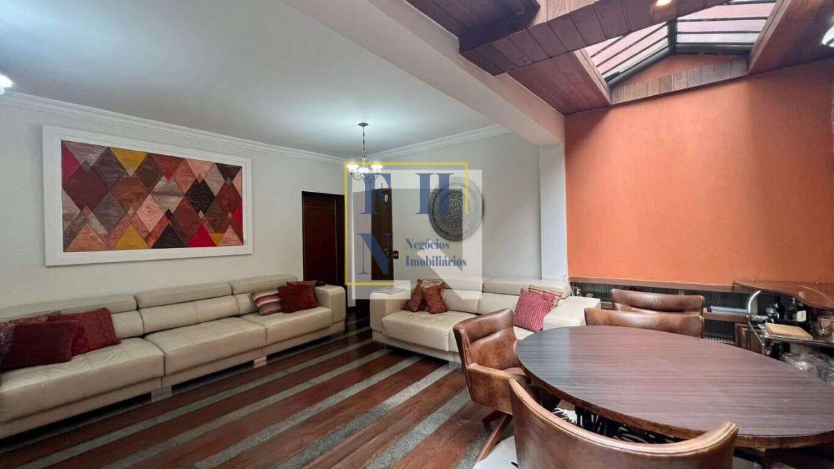 Apartamento Garden à venda com 5 quartos, 210m² - Santo Antônio,