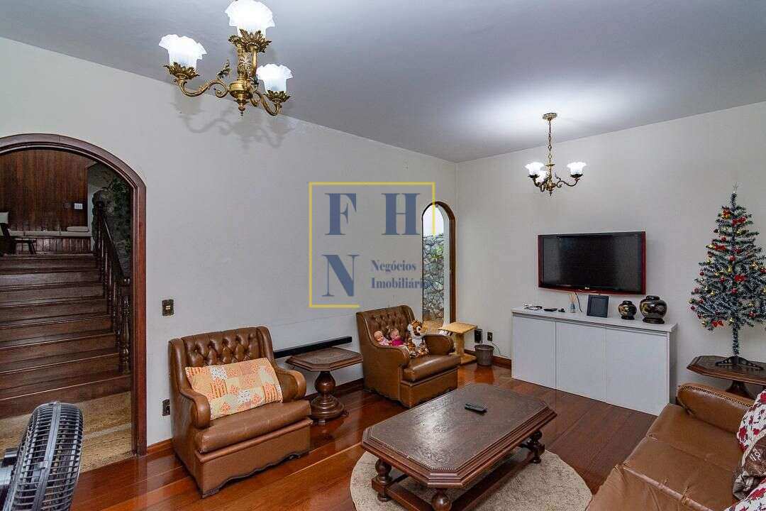 Casa 6 Quartos à Venda no Alto Caiçaras em Belo Horizonte