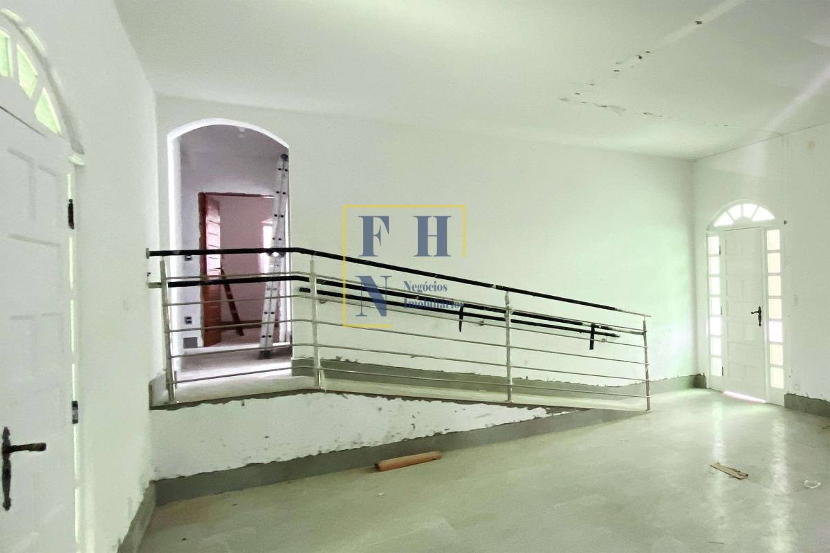 Casa à venda com 3 quartos, 480m² - Buritis,