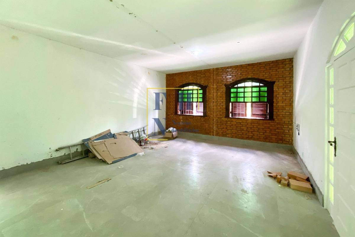 Casa à venda com 3 quartos, 480m² - Buritis,