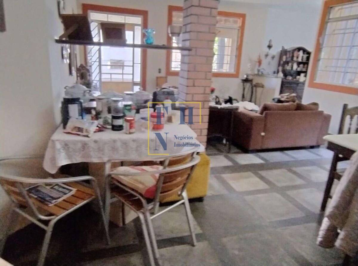  - Casa 3 Quartos à Venda no Buritis em Belo Horizonte