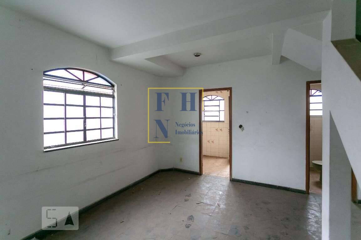 Casa 2 Quartos à Venda na Cachoeirinha em Belo Horizonte - FHN Imóveis