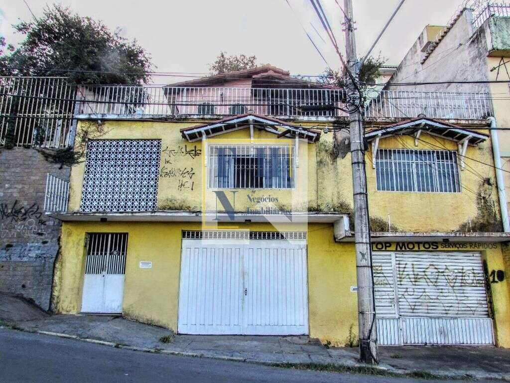 Casa à venda com 3 quartos, 400m² - Cachoeirinha,