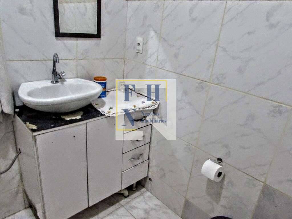  - Casa 3 Quartos à Venda na Cachoeirinha em Belo Horizonte