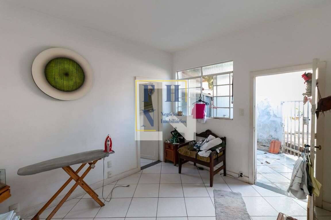  - Casa 2 Quartos à Venda na Cachoeirinha em Belo Horizonte