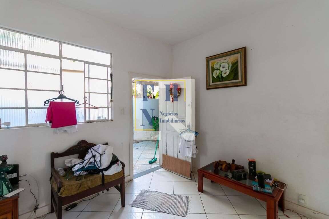  - Casa 2 Quartos à Venda na Cachoeirinha em Belo Horizonte