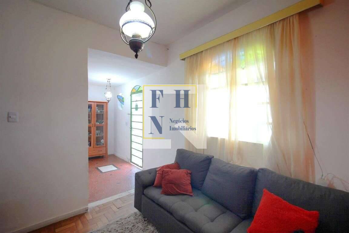 Casa à venda com 3 quartos, 430m² - Cachoeirinha,
