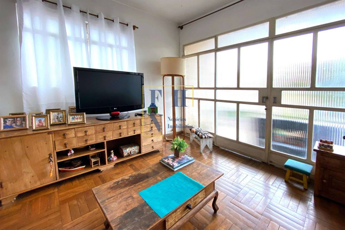  - Casa 3 Quartos à Venda na Cachoeirinha em Belo Horizonte