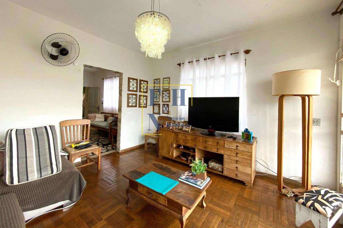  - Casa 3 Quartos à Venda na Cachoeirinha em Belo Horizonte