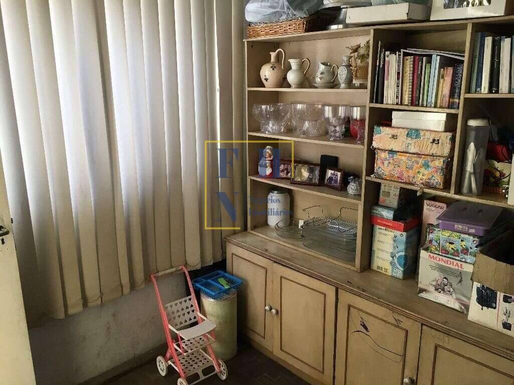 Casa à venda com 4 quartos, 194m² - Cachoeirinha,