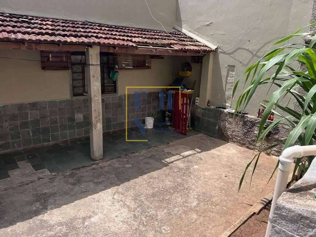 Casa à venda com 6 quartos, 360m² - Cachoeirinha,