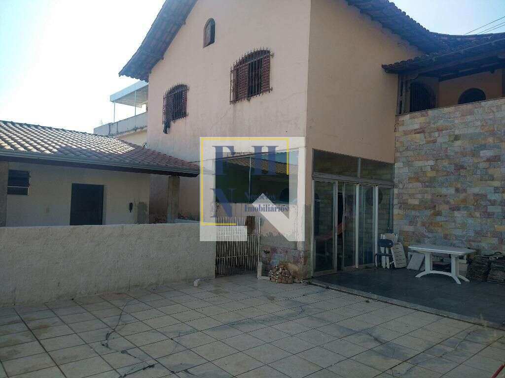 Casa 3 Quartos à Venda no Camargos em Belo Horizonte