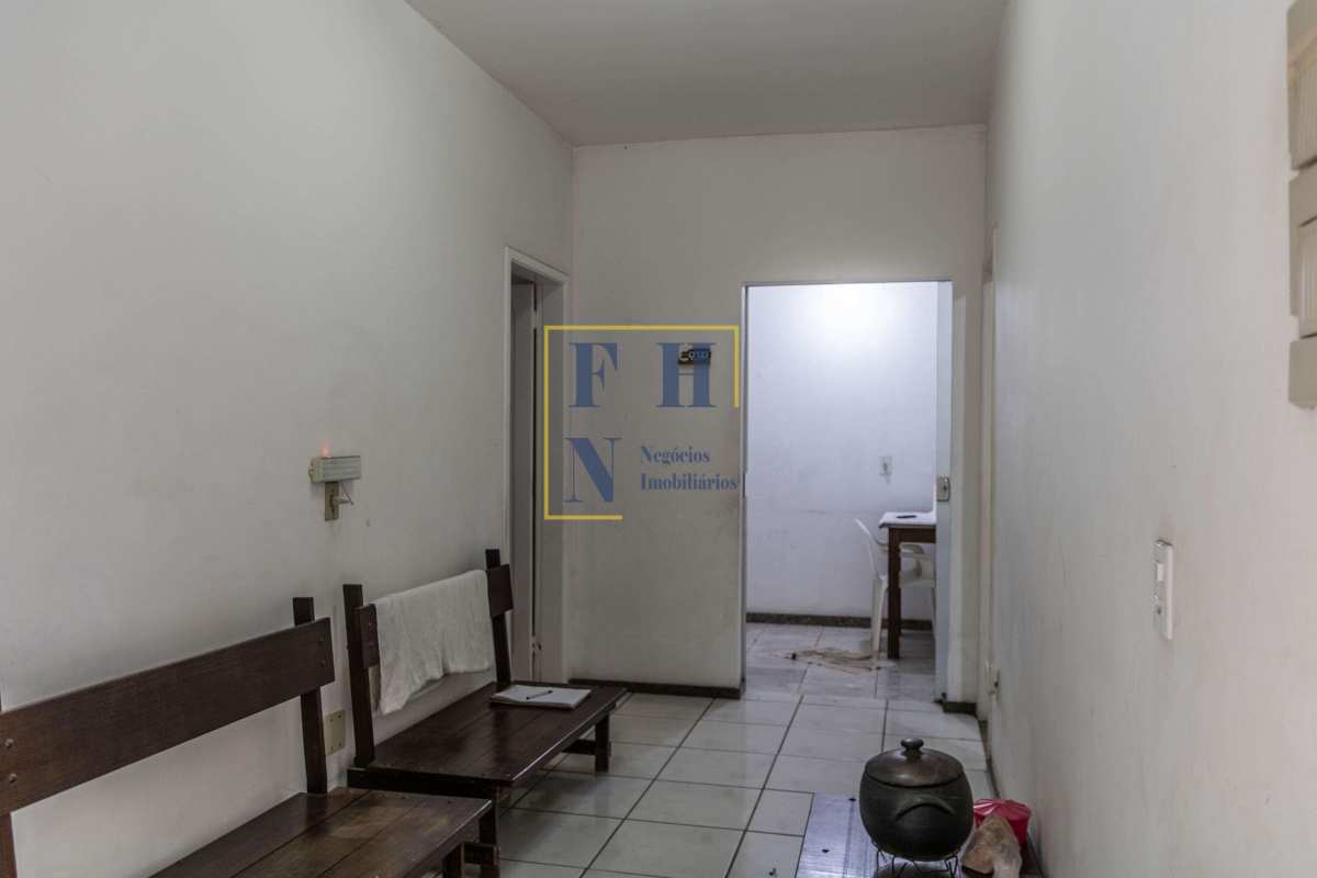 Casa 2 Quartos à Venda no Camargos em Belo Horizonte