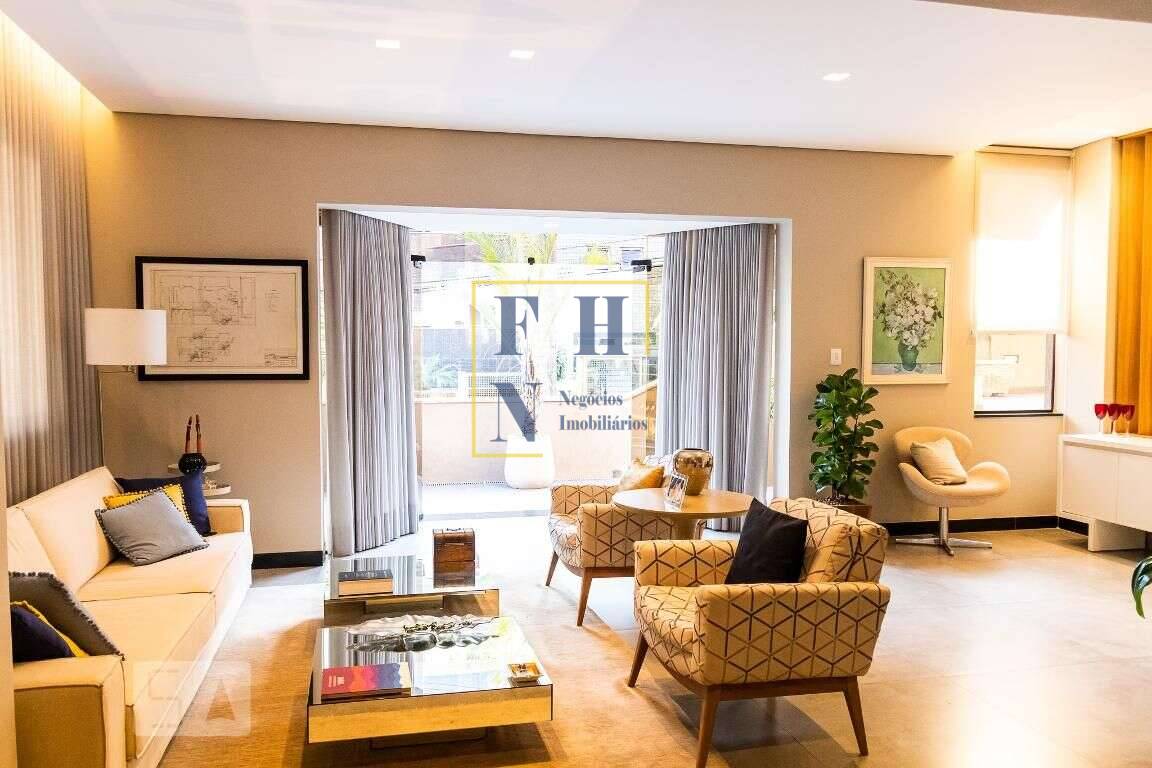 Casa à venda com 5 quartos, 500m² - Castelo,