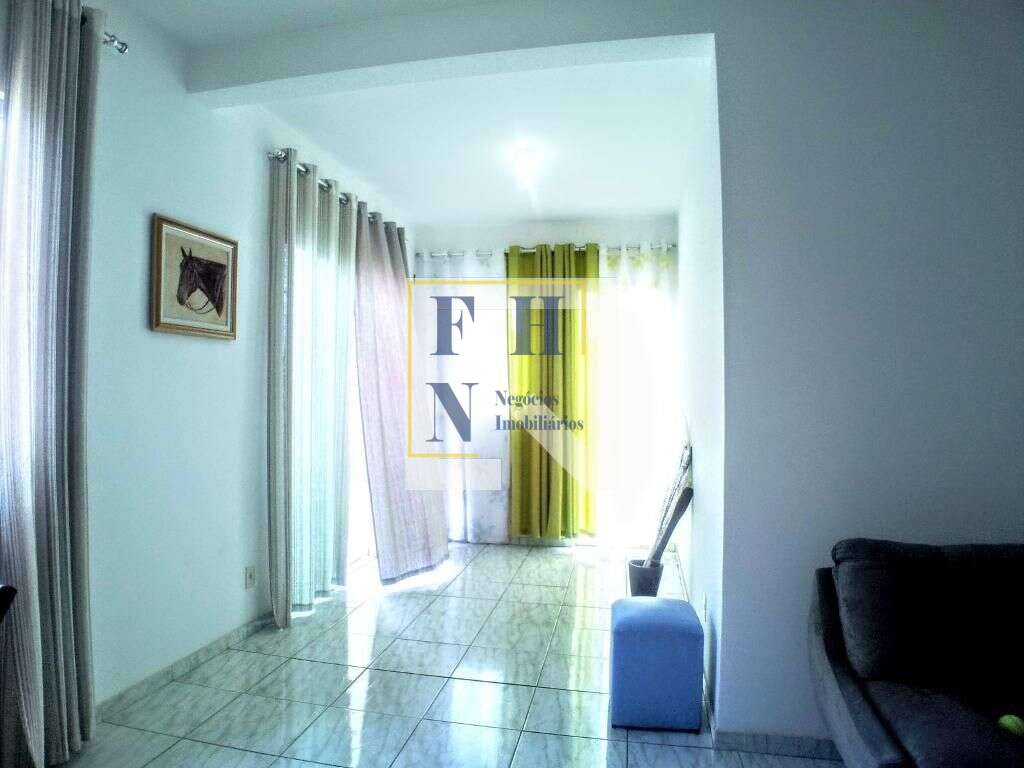 Casa à venda com 2 quartos, 234m² - Castelo,