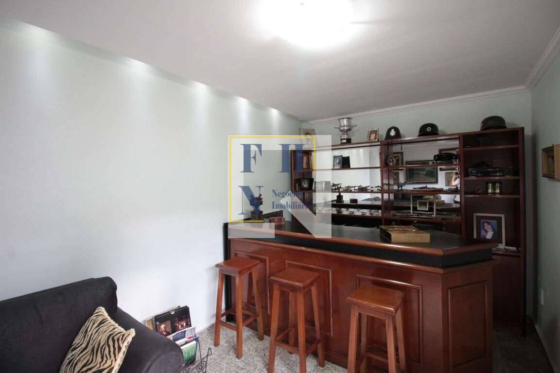 Casa à venda com 4 quartos, 493m² - Castelo,