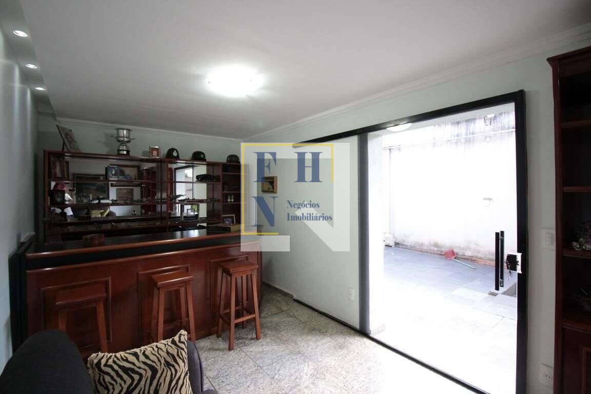 Casa à venda com 4 quartos, 493m² - Castelo,