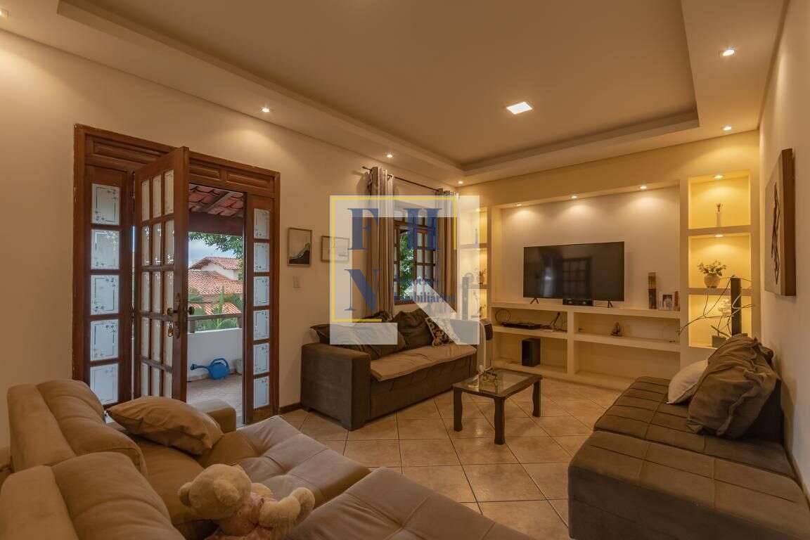 Casa à venda com 5 quartos, 502m² - Castelo,