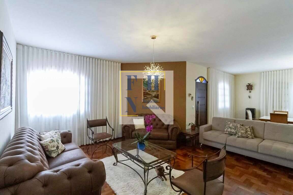  - Casa 4 Quartos à Venda no Castelo em Belo Horizonte