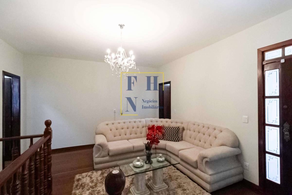 Casa à venda com 3 quartos, 255m² - Castelo,