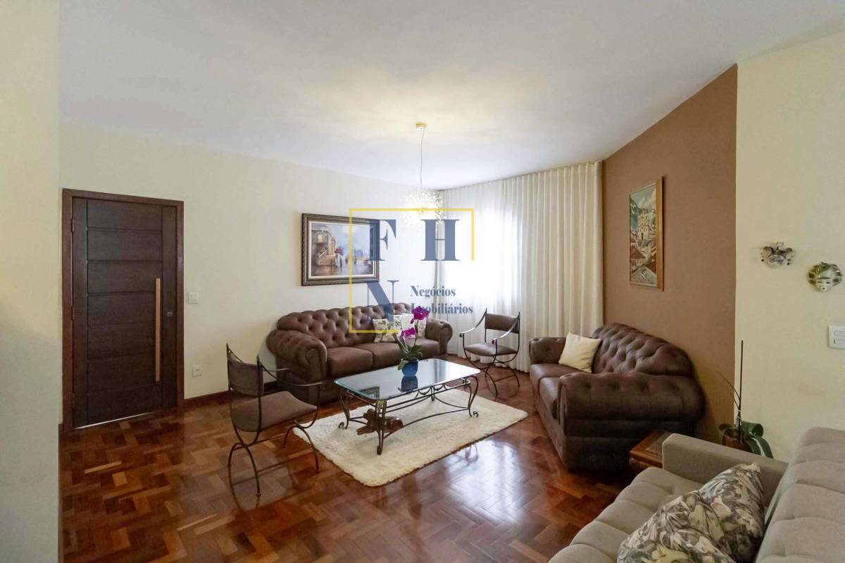 Casa à venda com 4 quartos, 257m² - Castelo,