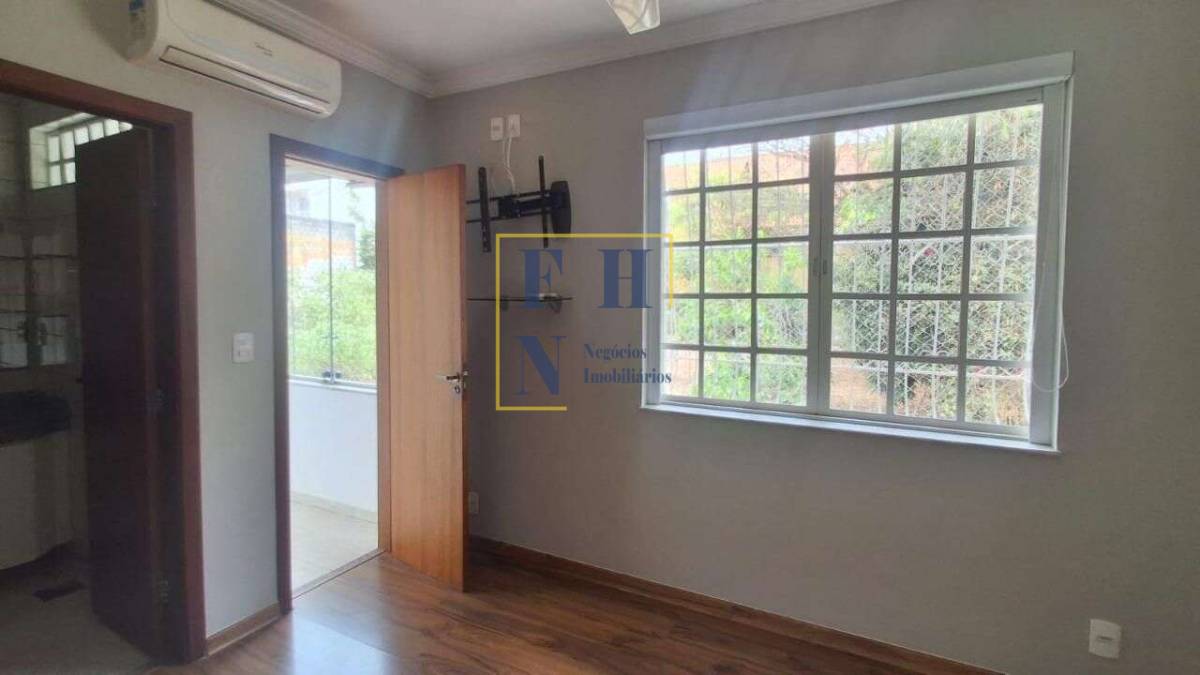 Casa à venda com 3 quartos, 140m² - Castelo,