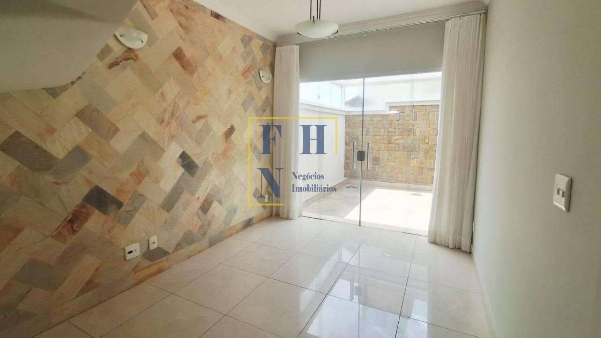  - Casa 3 Quartos à Venda no Castelo em Belo Horizonte