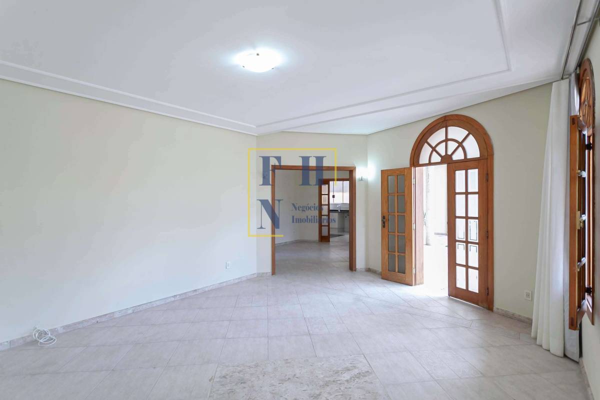  - Casa 4 Quartos à Venda no Castelo em Belo Horizonte
