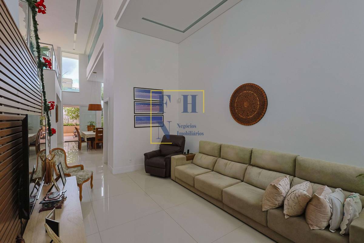 Casa à venda com 3 quartos, 356m² - Castelo,
