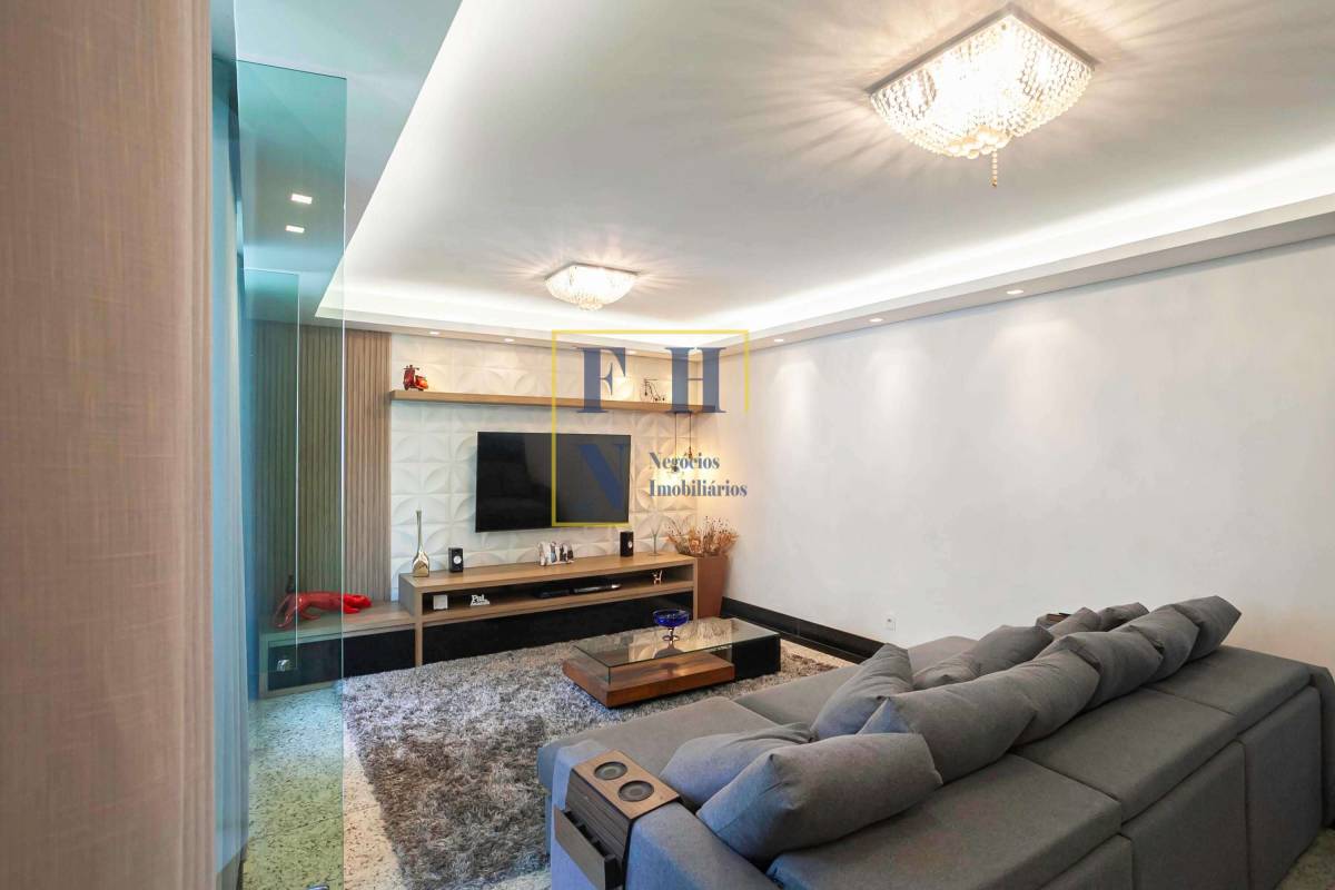 Casa à venda com 5 quartos, 268m² - Castelo,
