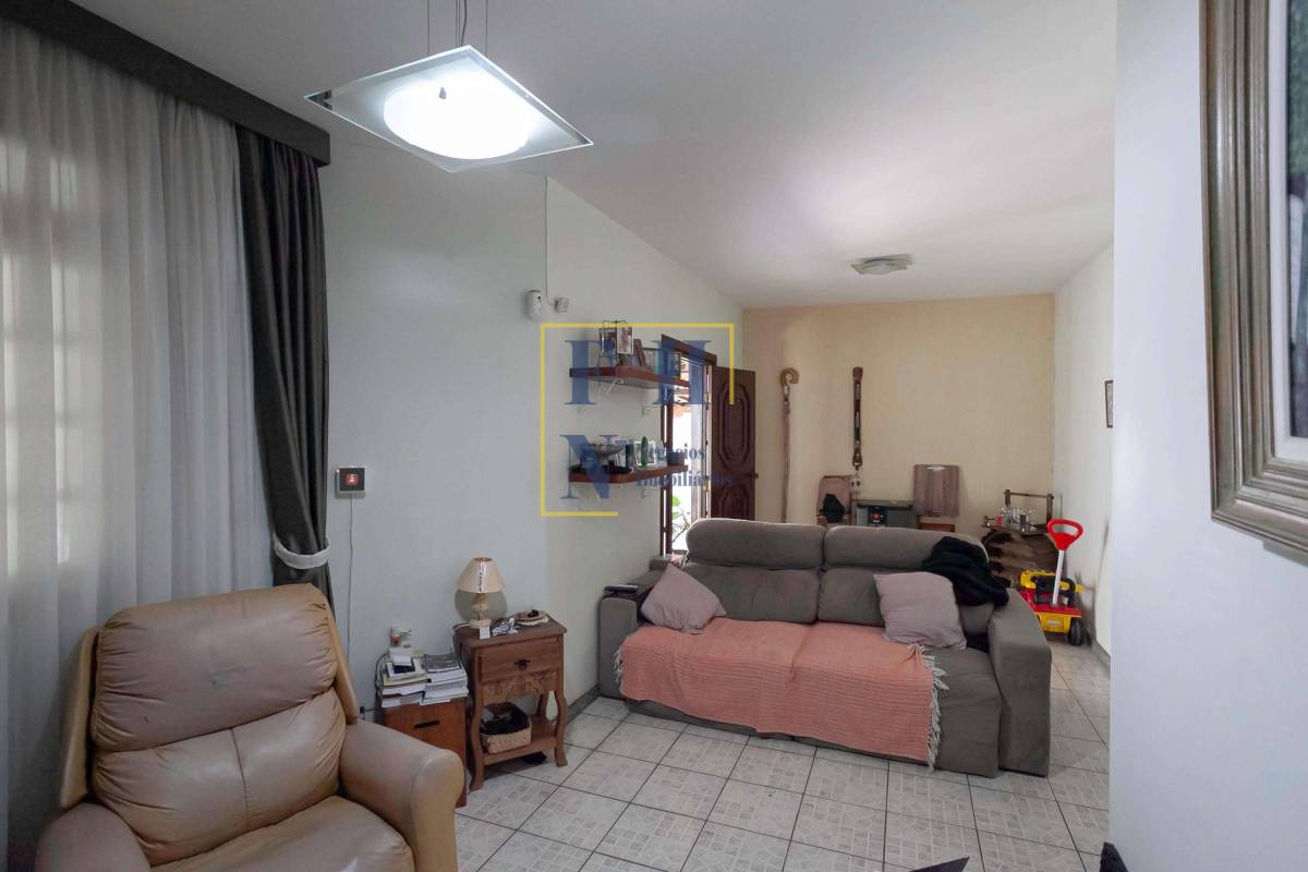 Casa à venda com 4 quartos, 380m² - Castelo,