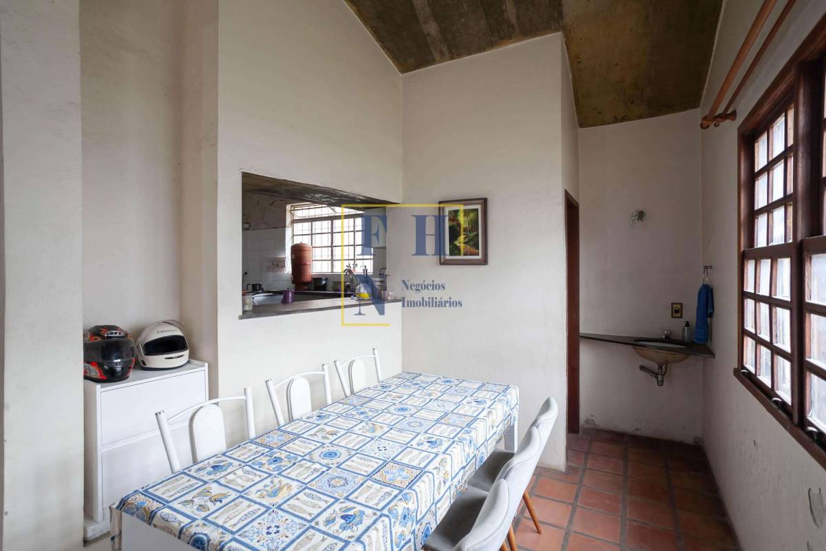  - Casa 3 Quartos à Venda no Castelo em Belo Horizonte